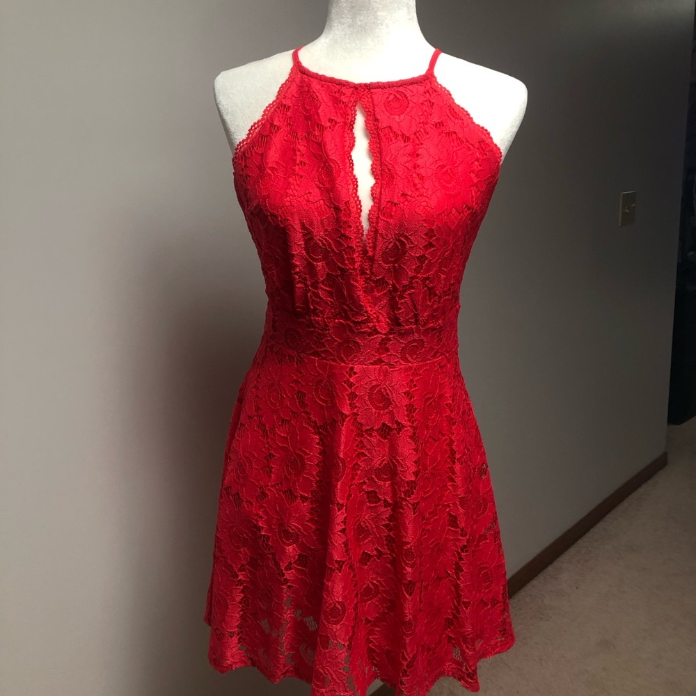 Gorgeous Red dress, last picture shows the color the best.